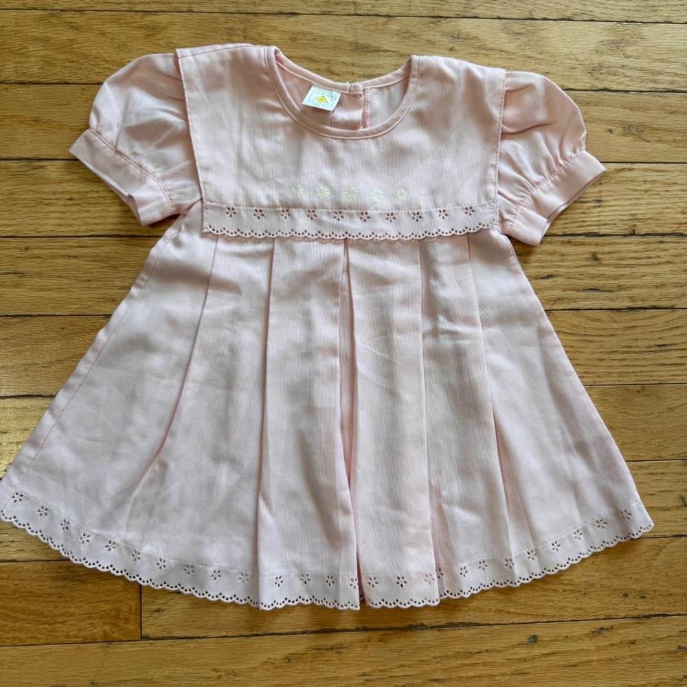 St. Patrick Baby Girls Pink Ribbed Eyelet Lace Pleated Dress Size 0 Vintage